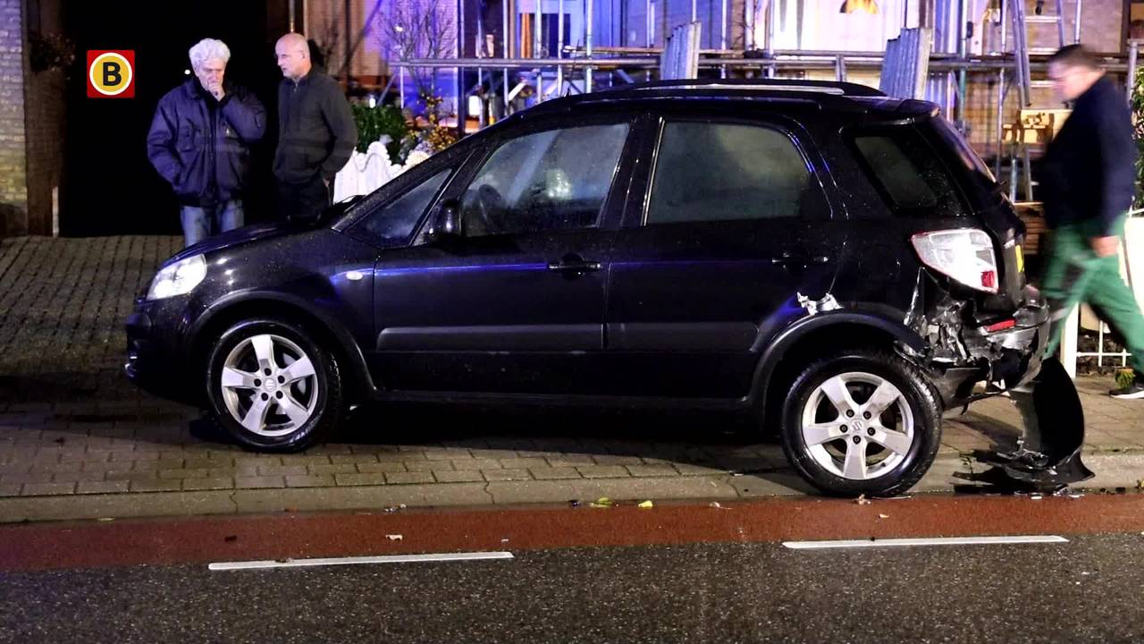 112-nieuws: Chauffeur ramt bomen op A77 • ongeval in Wernhout.