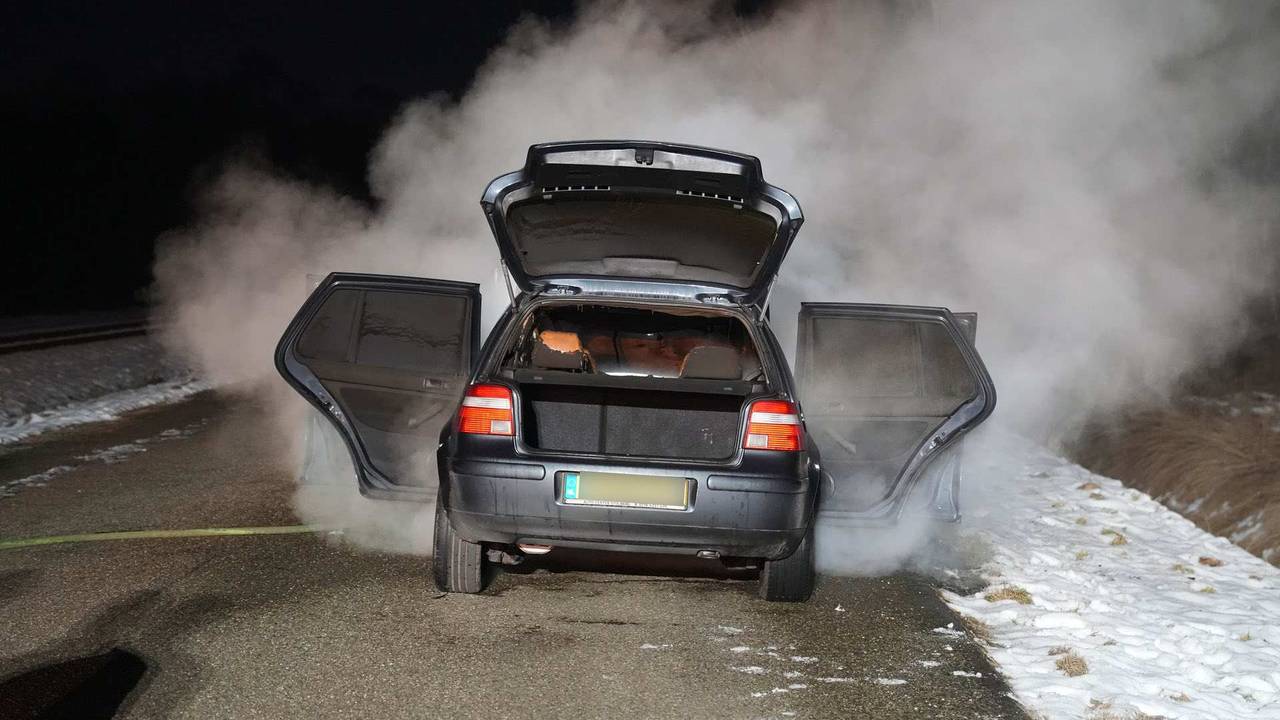 Auto vat vlam (foto: SQ Vision).