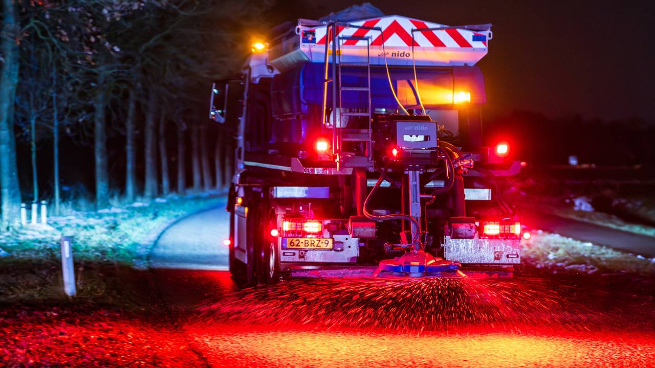 Waarschuwing Voor Gladheid Op De Weg, Kans Op Onweer Tijdens ...