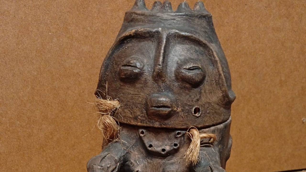 De bijzondere grafurn bij kringloopwinkel Karoesell XL