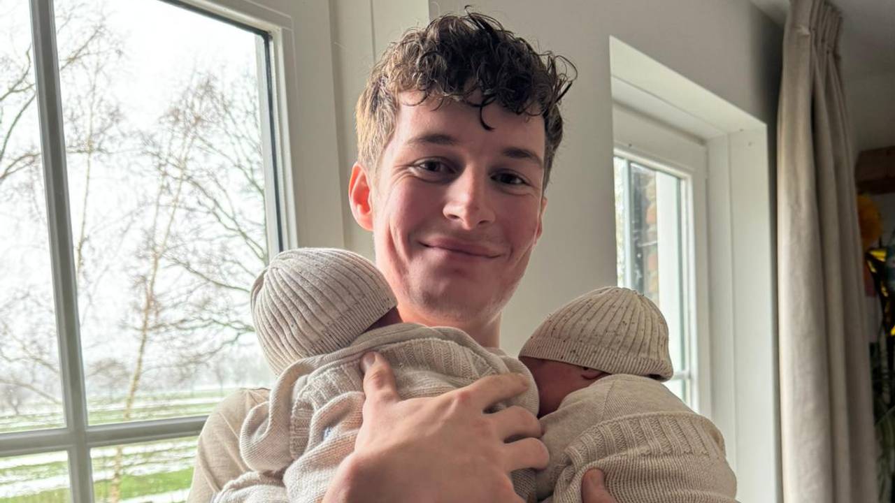 Baanwielrenner Philip Heijnen is de trotse vader van een tweeling.