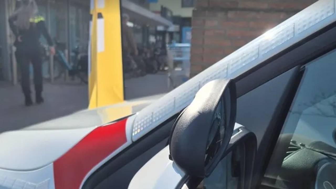 De man en vrouw wilde bijna 500 euro aan boodschappen meenemen die niet waren afgerekend (Foto: Instagram / wijkagenten_breda_zuid_west.)