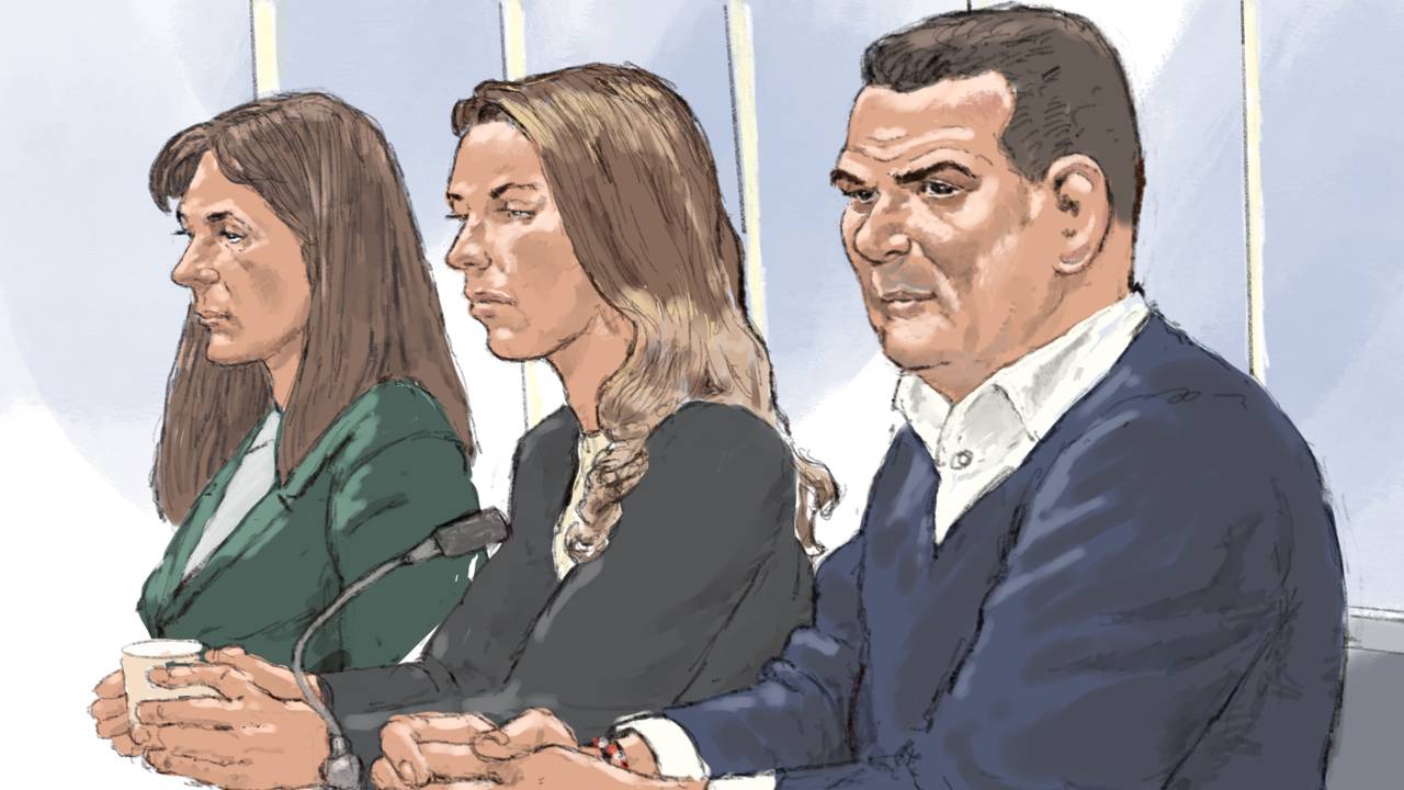 De familie van Bolle Jos in de rechtbank (rechtbanktekening: Aloys Oosterwijk/ANP).