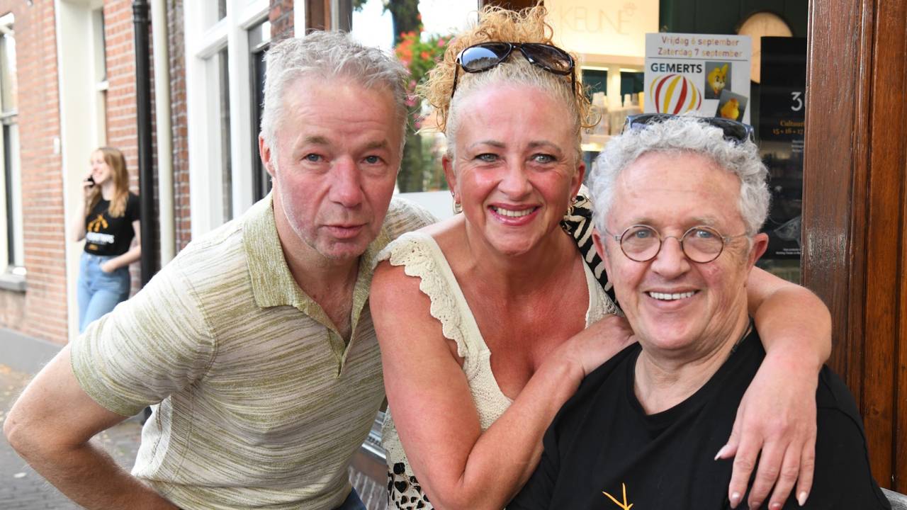 Linda met rechts haar broer Dirk en links haar man Wilko (Marcel Bosmans/Gemerts Nieuwsblad)