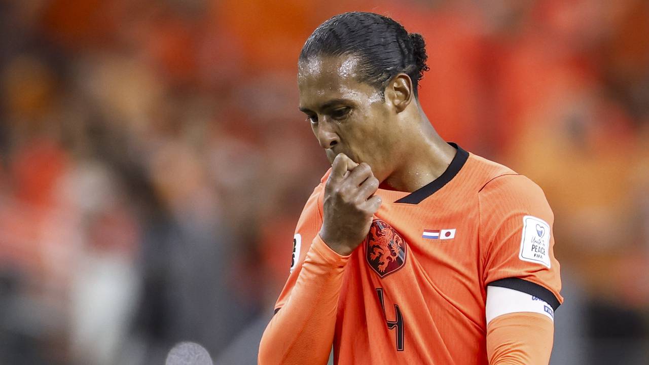 Virgil van Dijk baalt na de 2-2 tegen Japan (foto: ANP 2026/Robin van Lonkhuijsen).