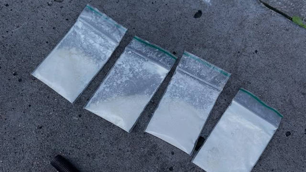 De drugs die de man in Eindhoven bij zich had (foto: Handhaving Gemeente Eindhoven).