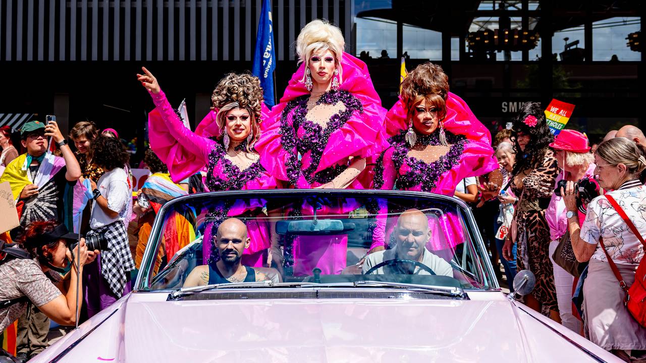 Van dichtbij: de kleurrijke dragqueens van de Pride (Foto: EYE4IMAGES - Caroline van Leusden).