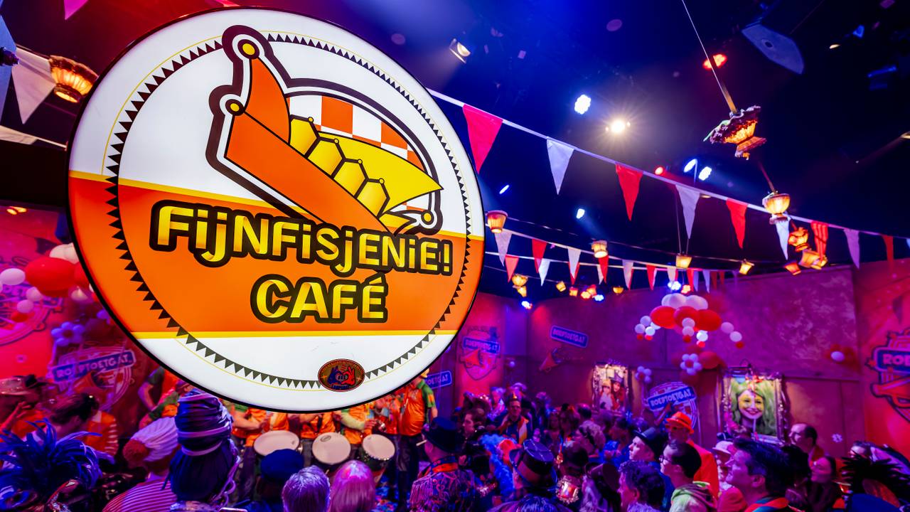 Het Fijnfisjenie Café met carnaval (foto: EYE4images).