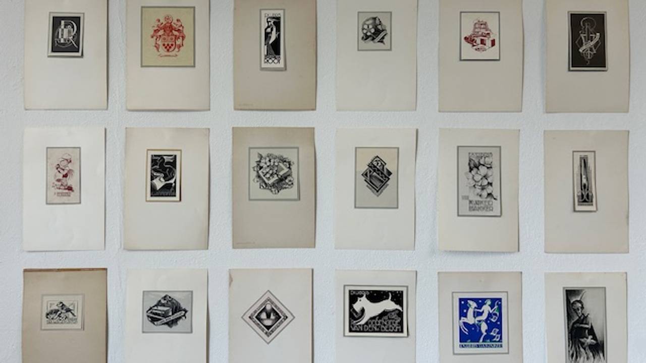 Boekmerken (ex libris) zoals die in de tentoonstelling te zien zijn (foto: familie Willemse).