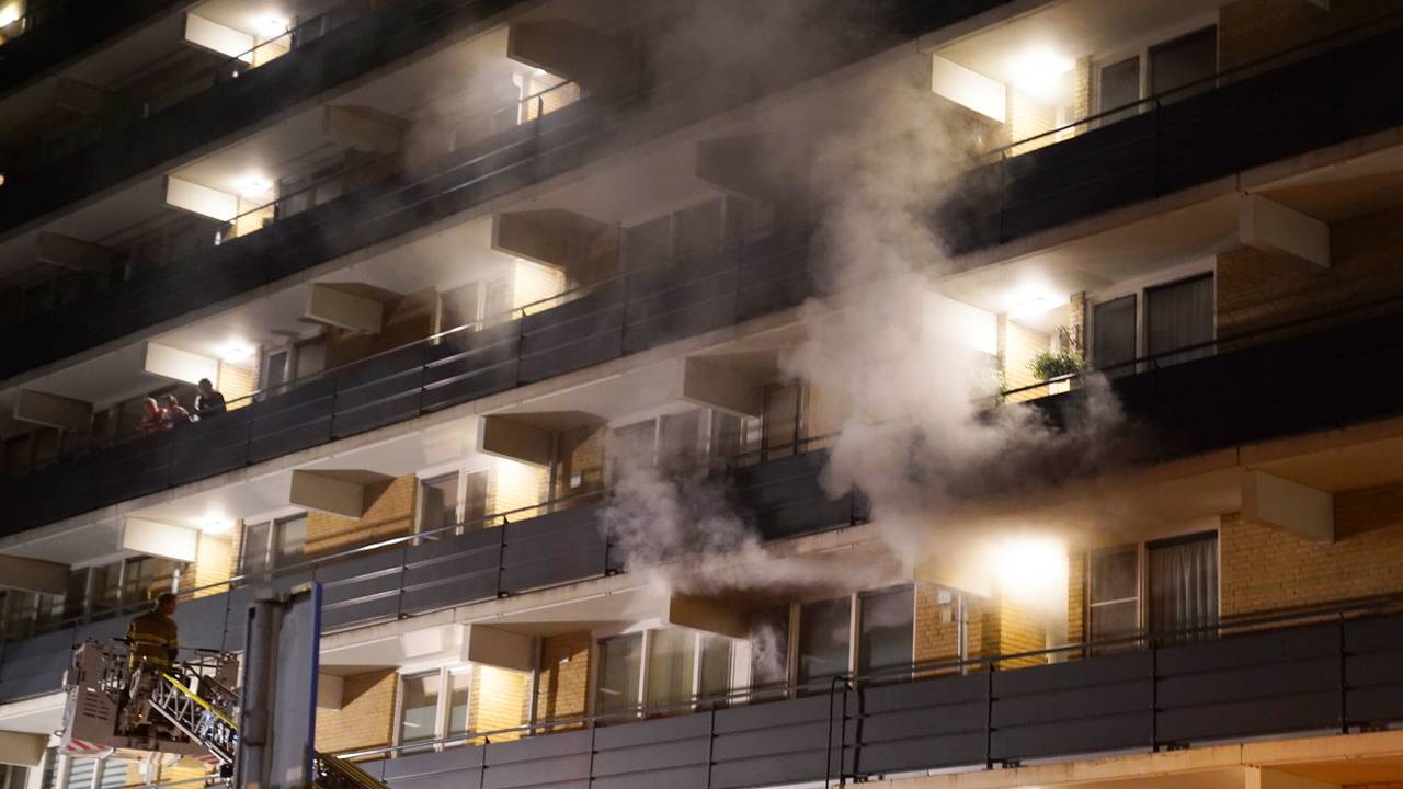Brand in flat in Den Bosch (foto: Bart Meesters / Persbureau Heitink).