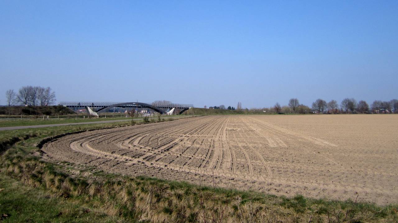 Een heldere dag in Alphen (archieffoto).