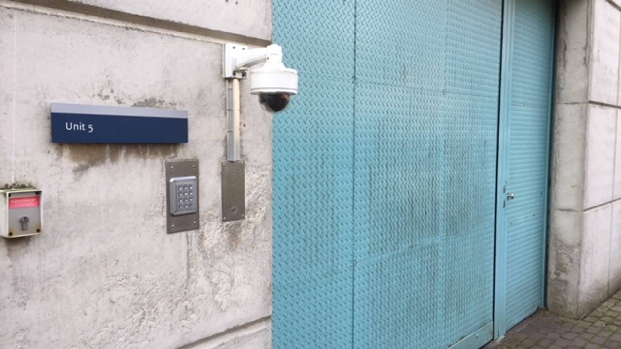 De voordeur van de EBI (foto: Willem-Jan Joachems)