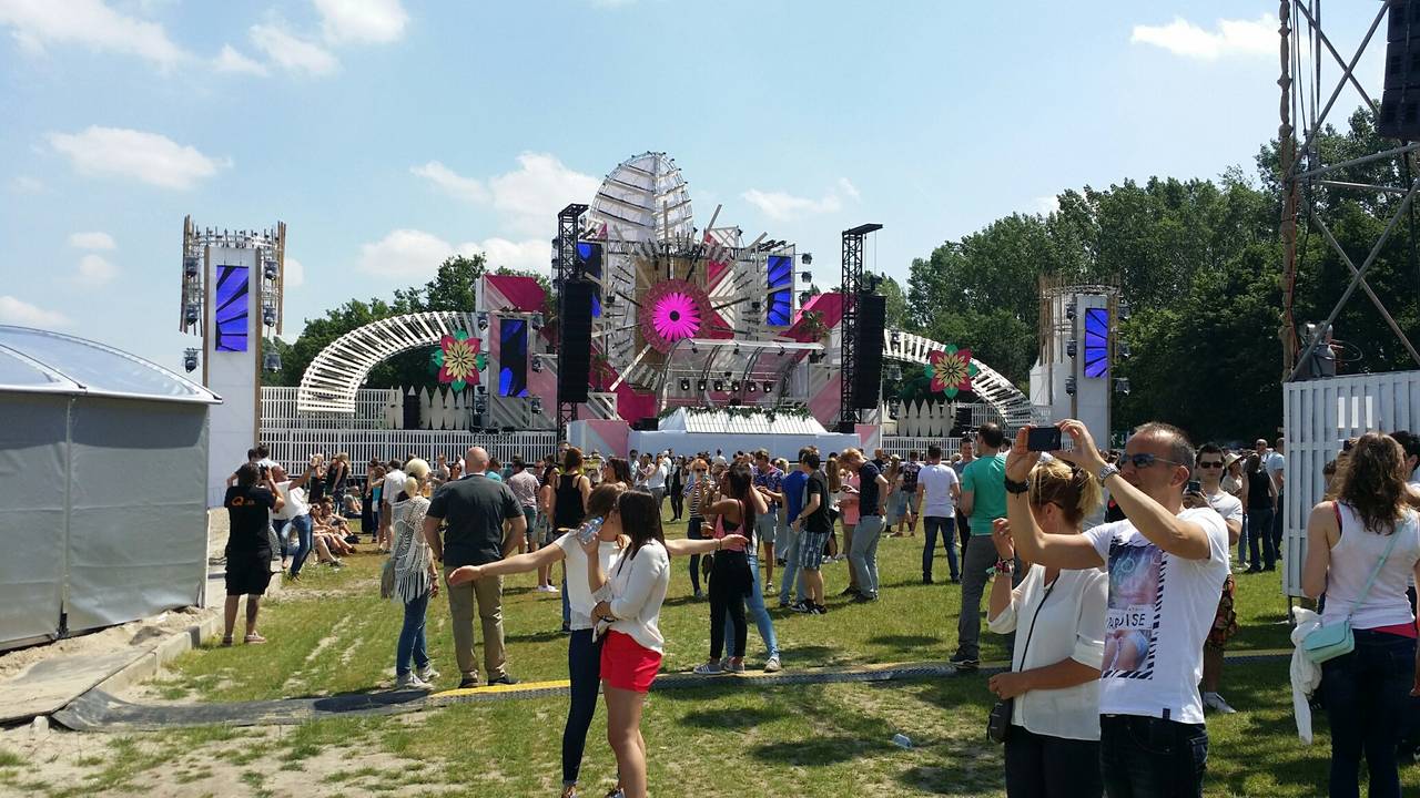 Mishandeling bij VIP-deck op Lakedance, politie zoekt getuigen