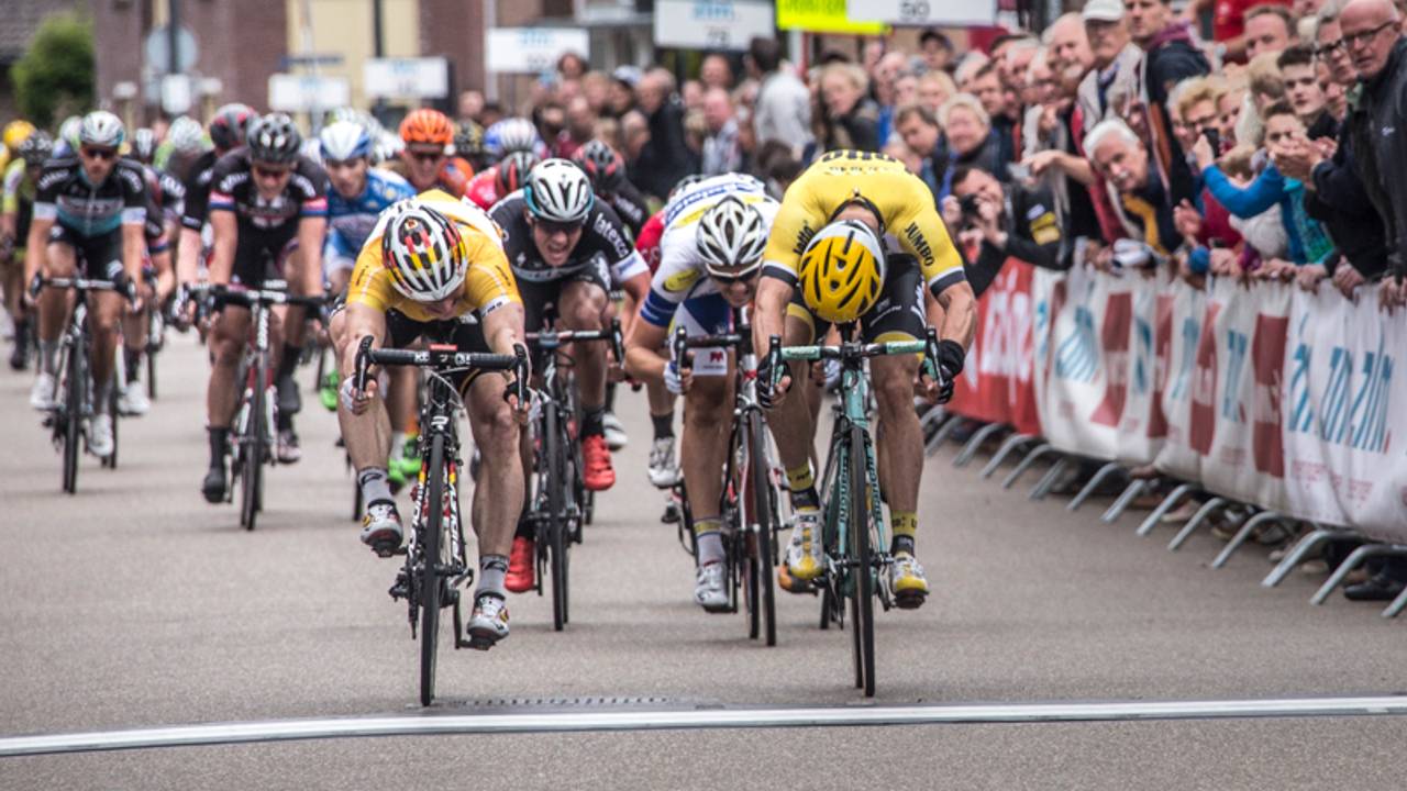 De finish van een ZLM-etappe.