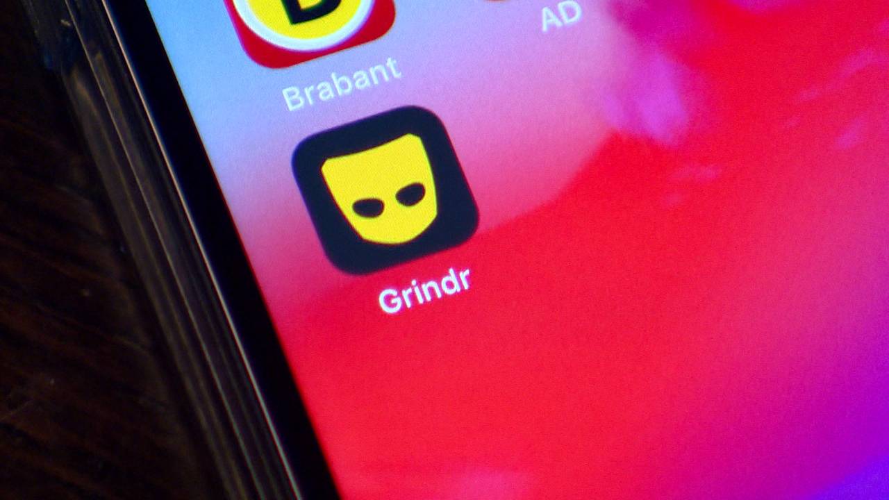 Mannen werden afgeperst tijdens date via Grindr
