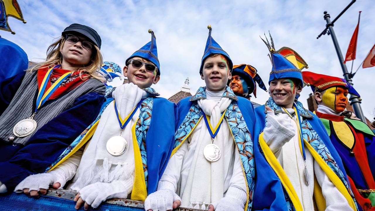 De grote optocht in Peejenland (Hoeven)(foto: EYE4images).