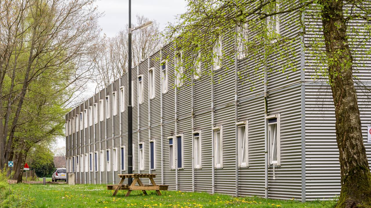 Het azc in Gilze (foto: ANP).