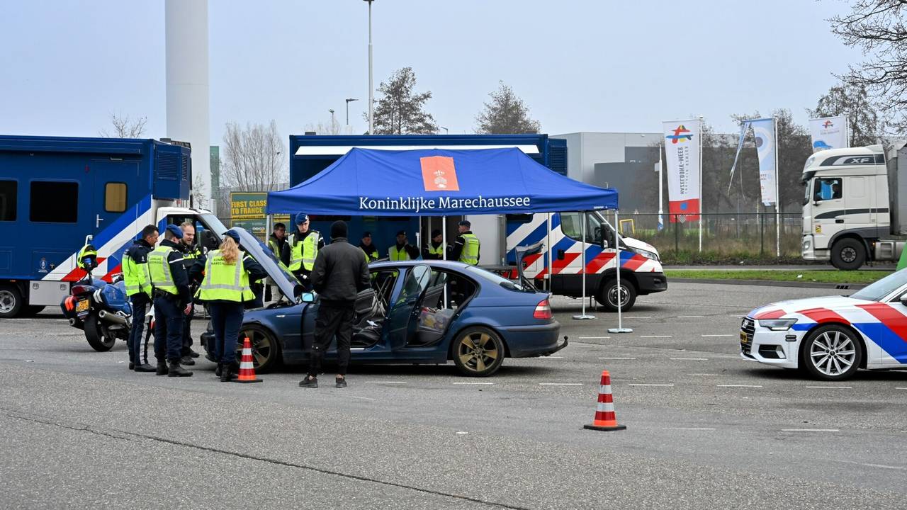 Grenscontrole bij Hazeldonk (foto: Tom van der Put/SQ Vision).