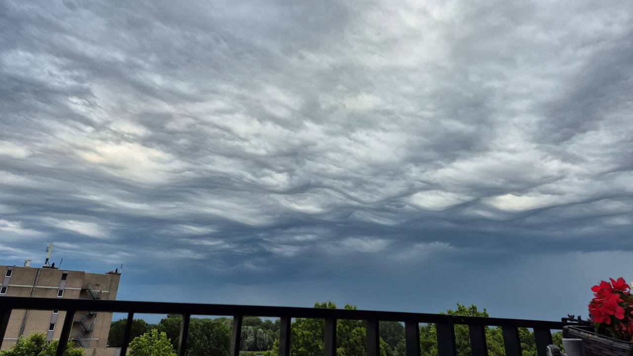 Wolkenvelden boven Den Bosch (foto: Gerrie Pennings)