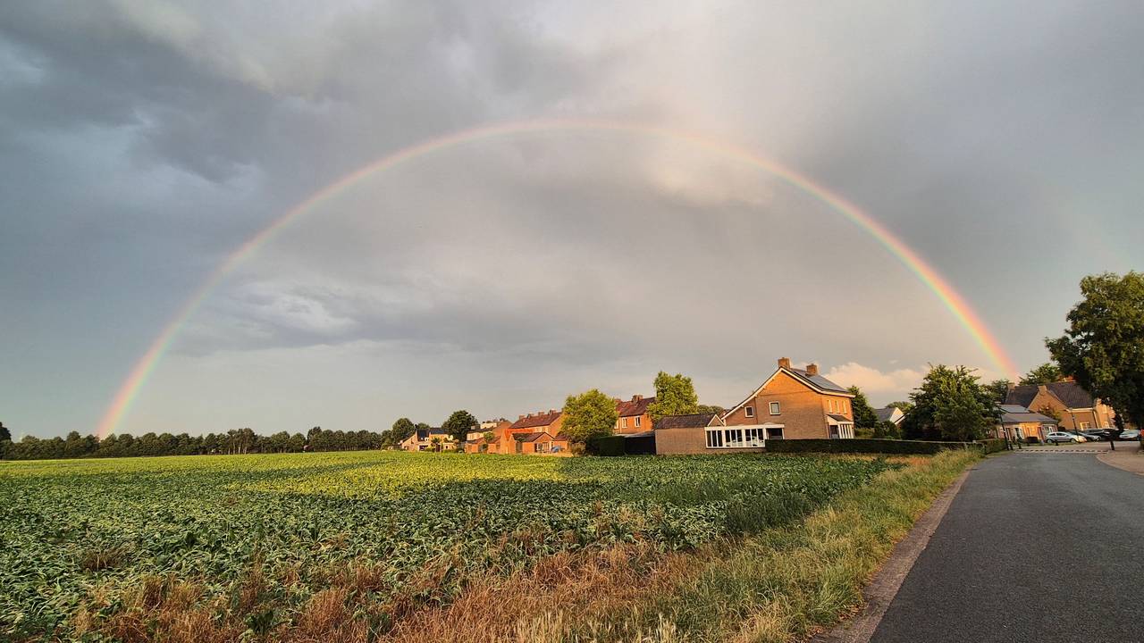 Regenboog in Velp (foto: Joost Verstraaten)