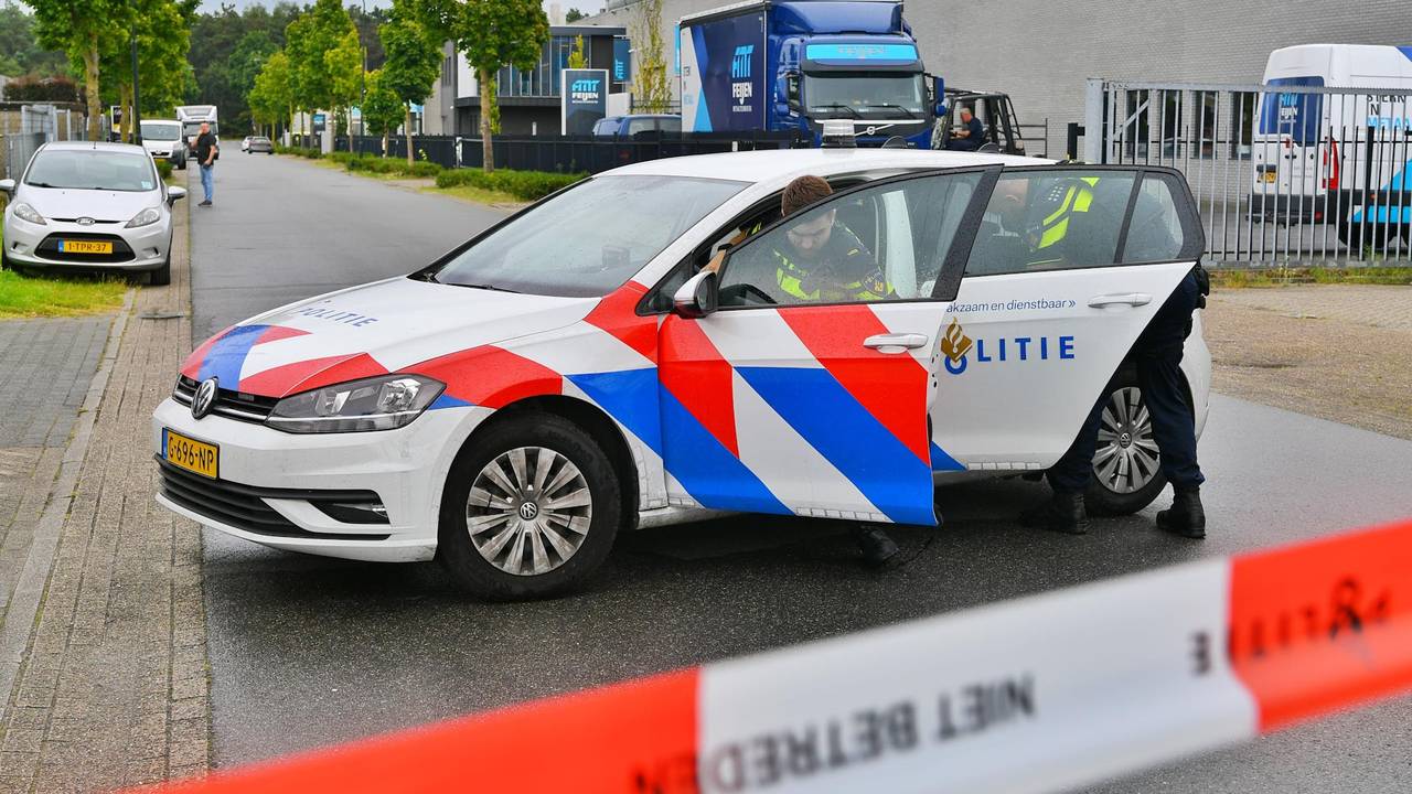 WEB_112_DRUGSLAB_MAARHEEZE.Copy.01.transfer