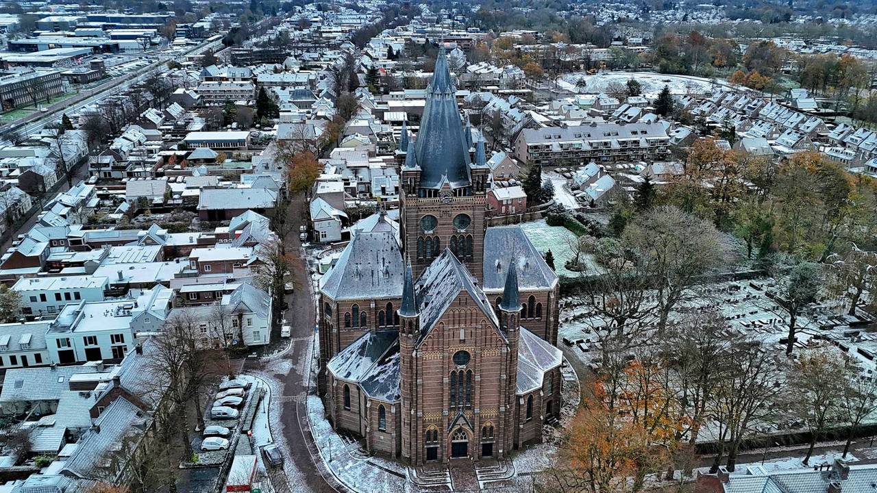 Een mooi winters landschap in Oisterwijk zondagochtend (foto: Toby de Kort/Persbureau Heitink).