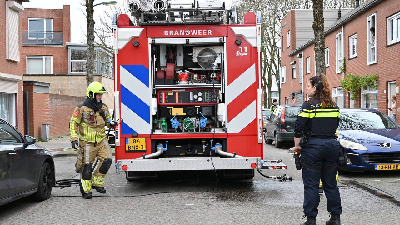Bij de brand in Breda raakte niemand gewond (foto: Perry Roovers/Persbureau Heitink). 
