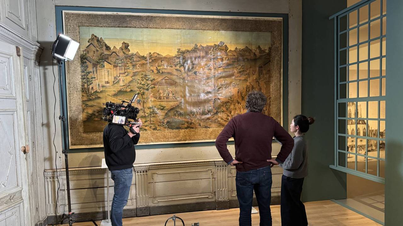 Dit bijzondere Chinese behang hing vroeger in een huis aan de Ginnekenstraat in Breda.