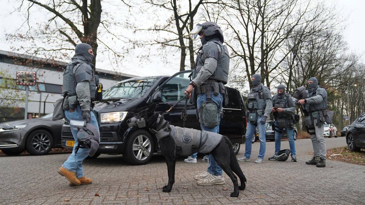 Gijzeling psychiatrische afdeling gevangenis Vught, families ingelicht