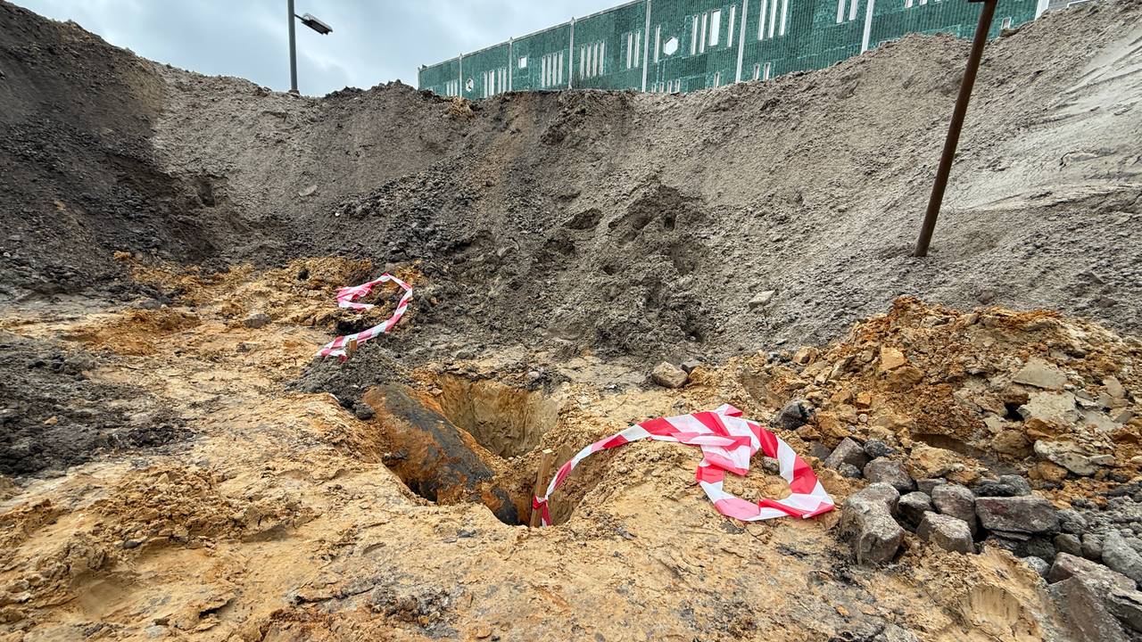 De gevonden bom bij het station in Eindhoven.