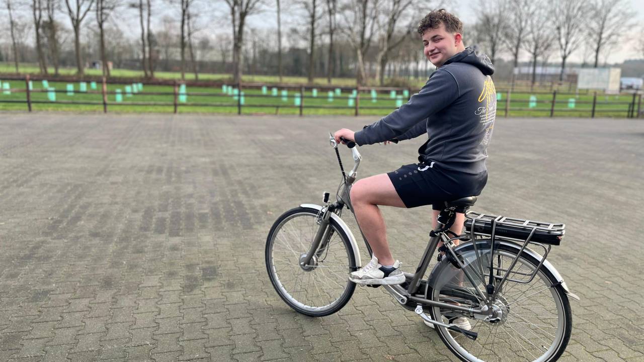 Willem van Ansem kan weer voorzichtig wat fietsen.