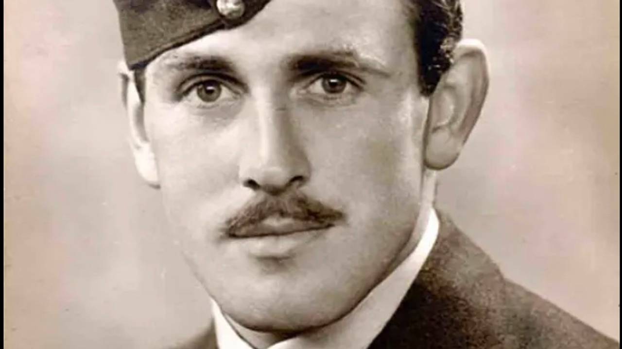 Philip Cox geidentificeerd na 85 jaar (foto: CWGC)