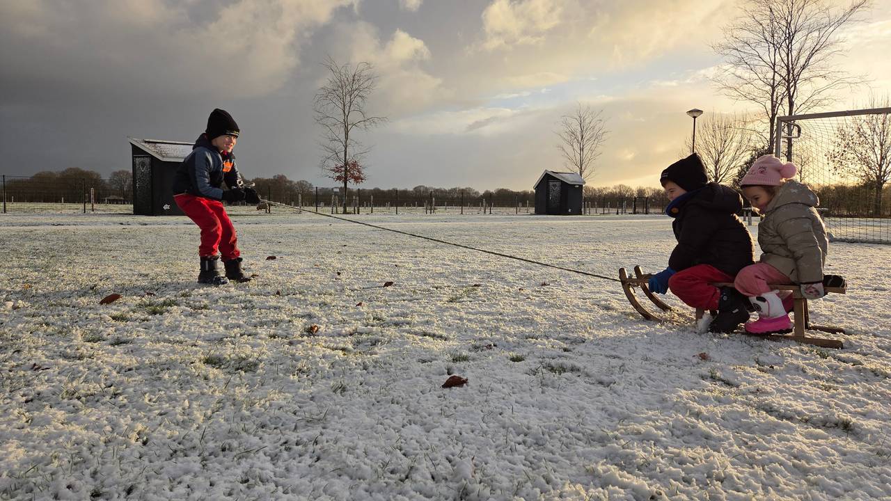 Deze kinderen hebben een hoop lol (Foto: Joost Huijbregts).