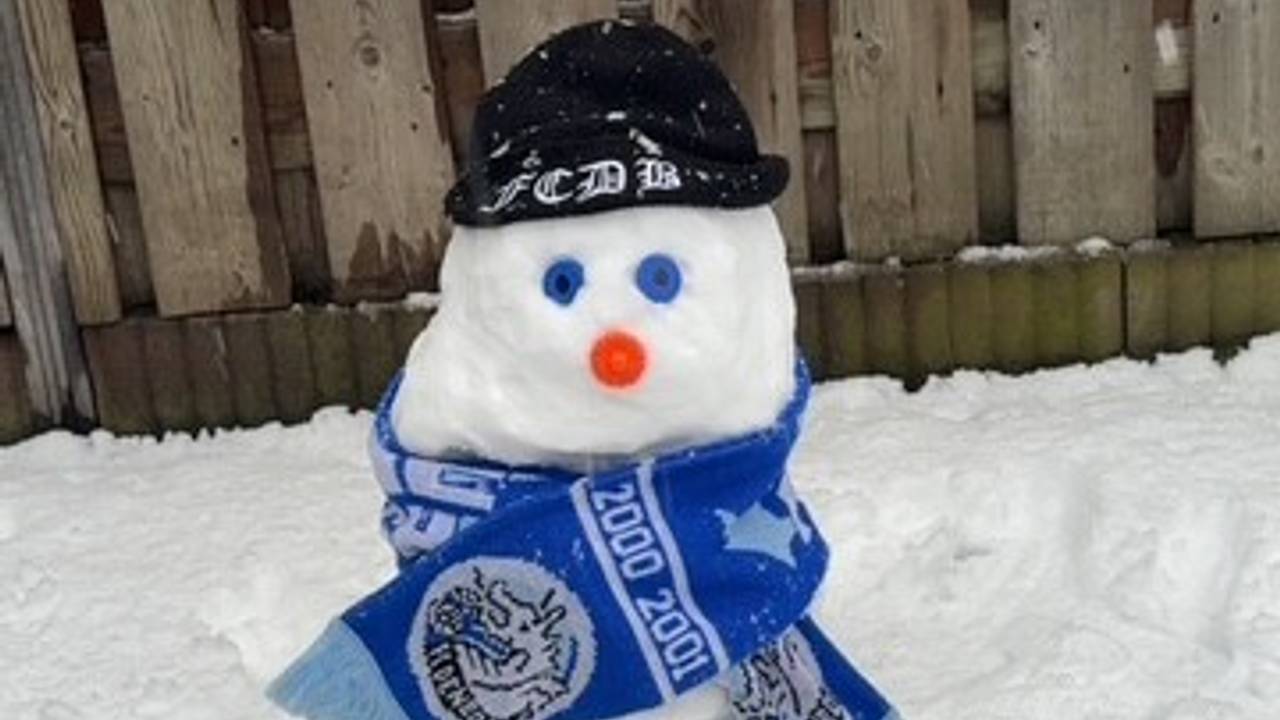 FC Den Bosch sneeuwpop (foto: Daveny).