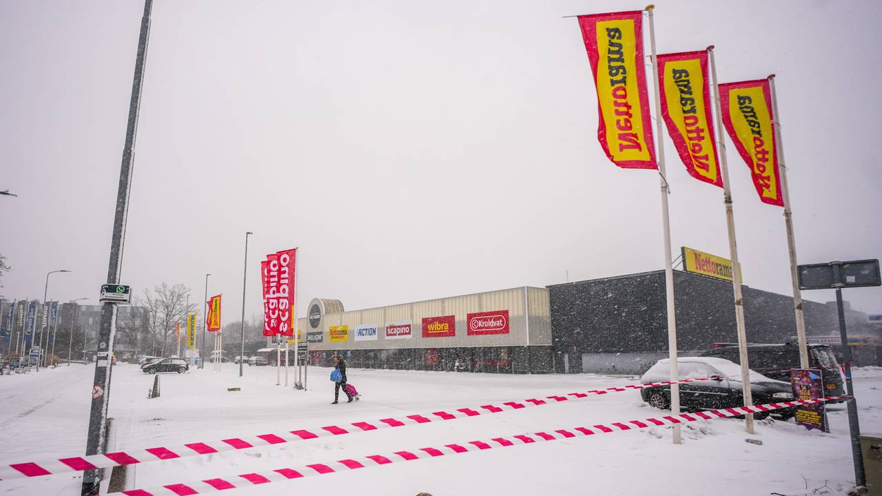 Het winkelcentrum is de hele dag dicht (foto: SQ Vision).