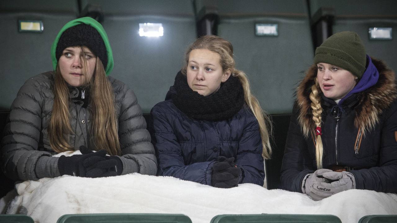 Supporters tijdens een voetbalwedstrijd in de kou. Foto ter illustratie (foto: ANP).