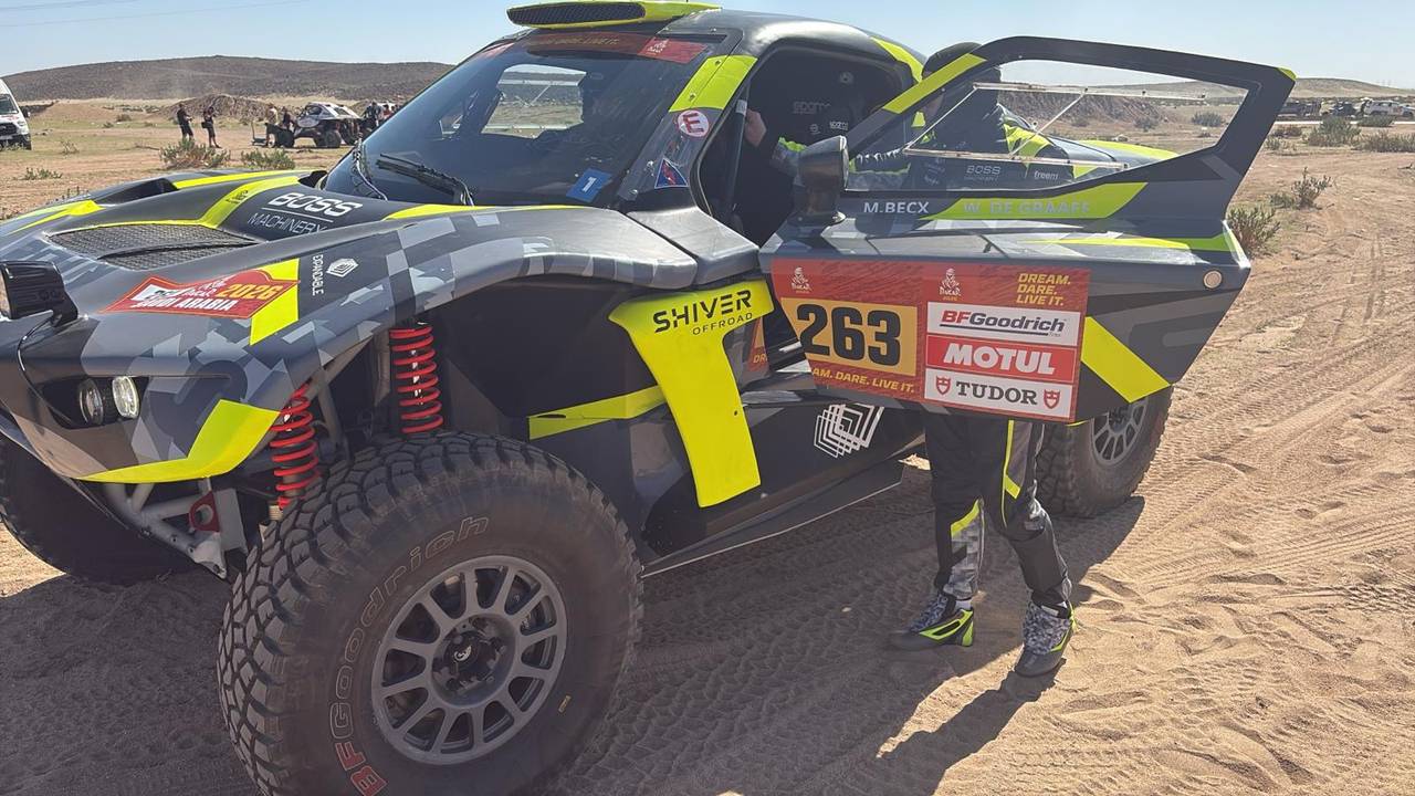De auto van Michiel Becx eerder deze Dakar Rally (foto: Leon Voskamp).