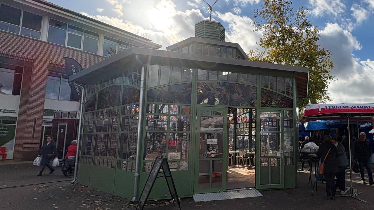 Het paviljoen op de Markt in Valkenswaard.
