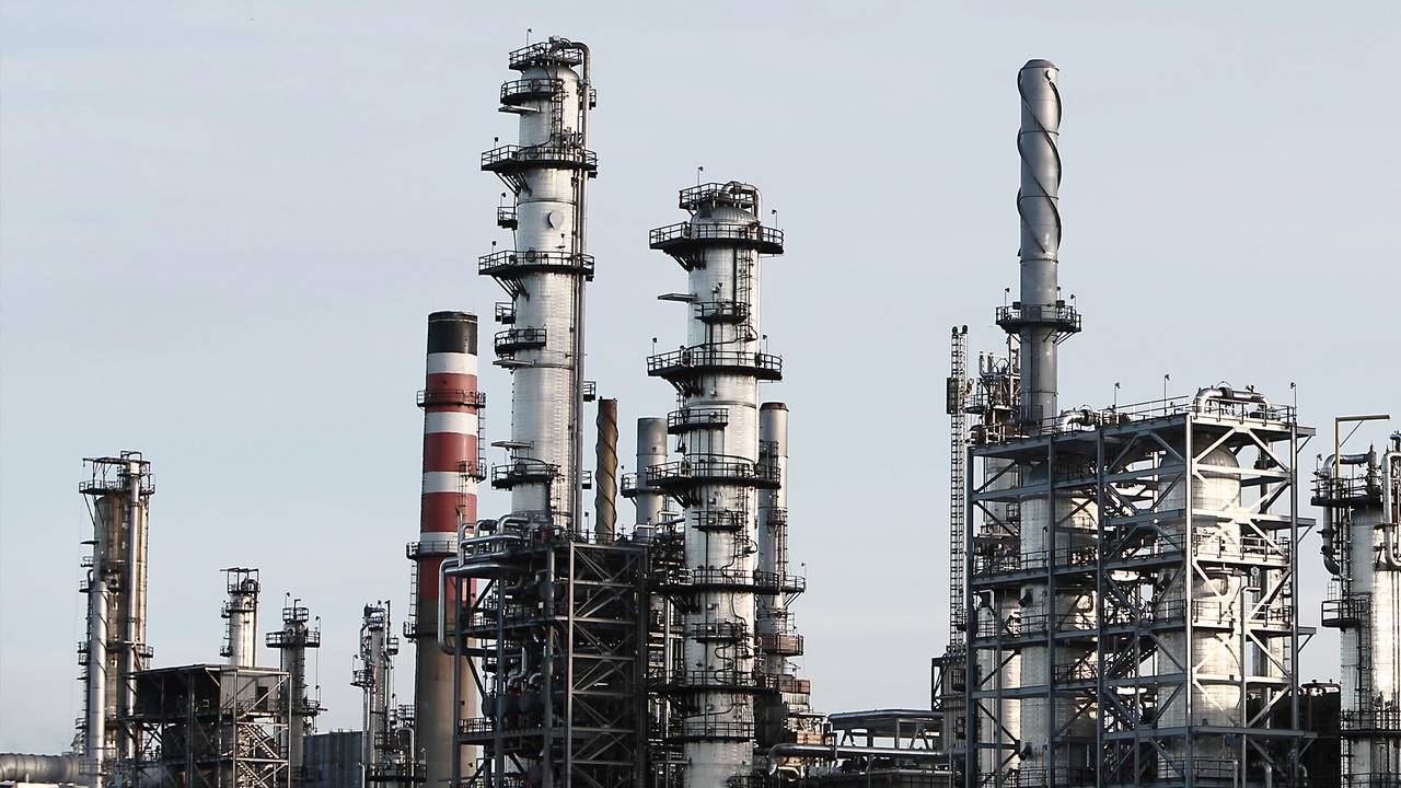 Werknemers Shell Moerdijk ongerust en willen duidelijkheid over sluiting