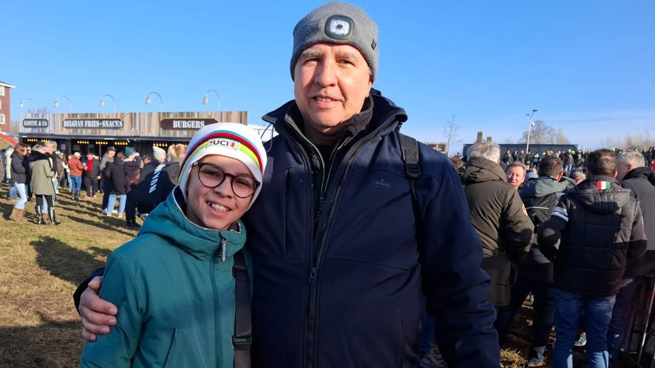 Jack Kipuw en zijn opa Patrick de Haan (foto: Leon Voskamp).