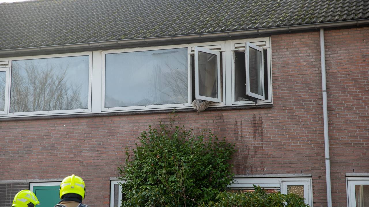 Brand in huis Roosendaal, bewoonster naar ziekenhuis