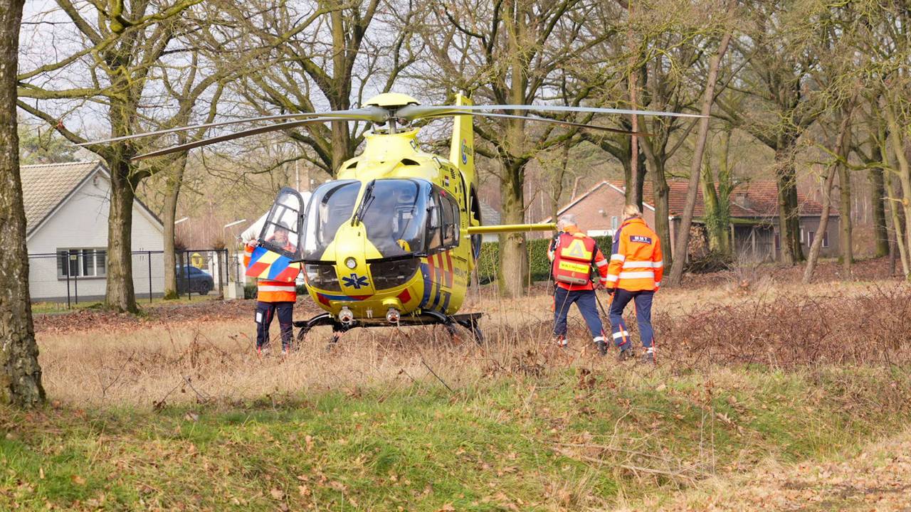 Bouwvakker raakt gewond in Milheeze, traumahelikoper ter plekke
