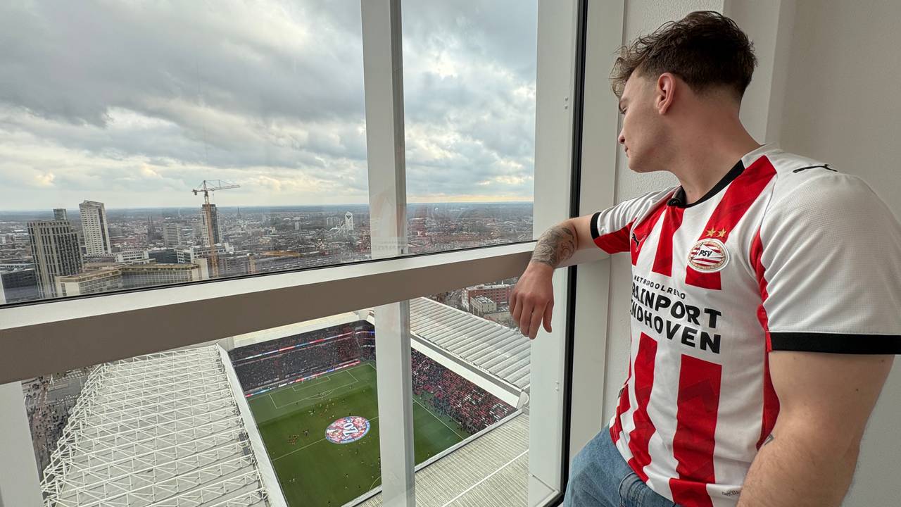 PSV tegen Feyenoord van bovenaf bekeken