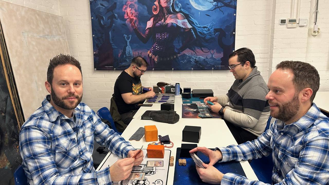  Luc (rechts) spelen regelmatig bij Gameforce in Eindhoven (foto: Bridget Spoor).