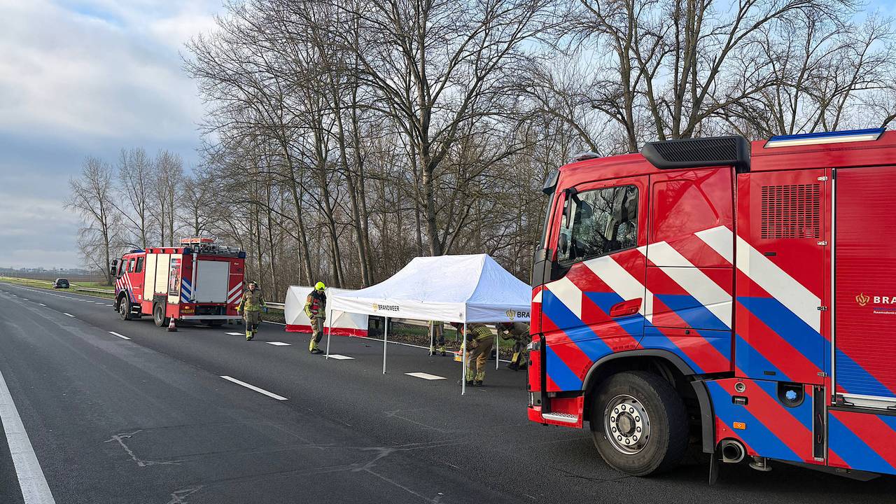 Man (58) komt om het leven bij ongeluk met bakwagen op A27