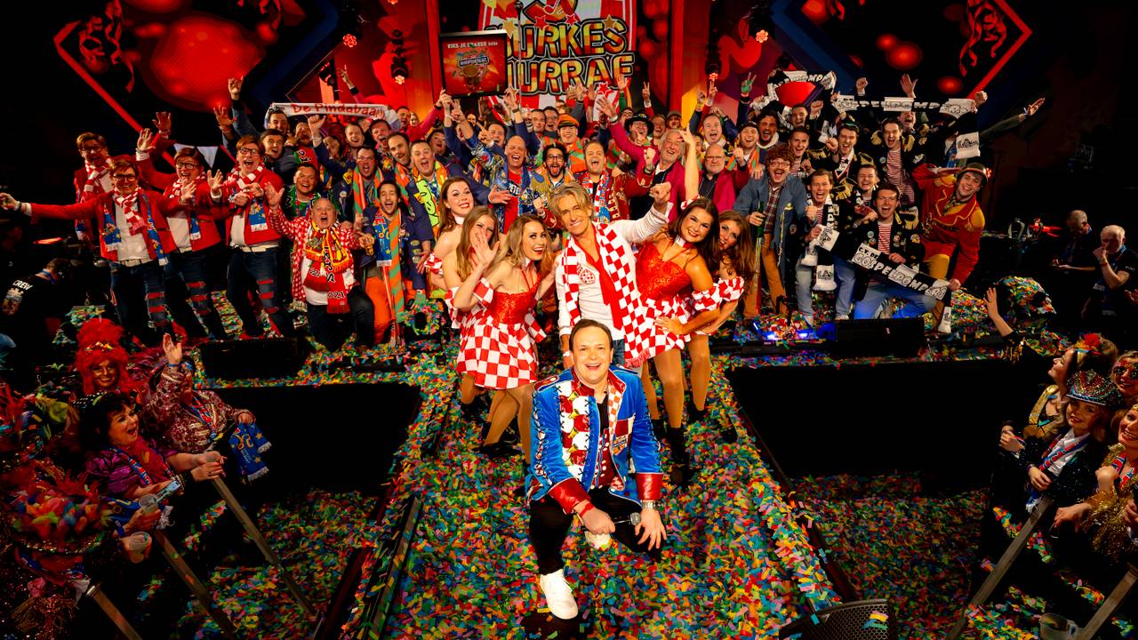 Alle artiesten van 3 Uurkes Vurraf met Jordy Graat (foto: Eye4Images).