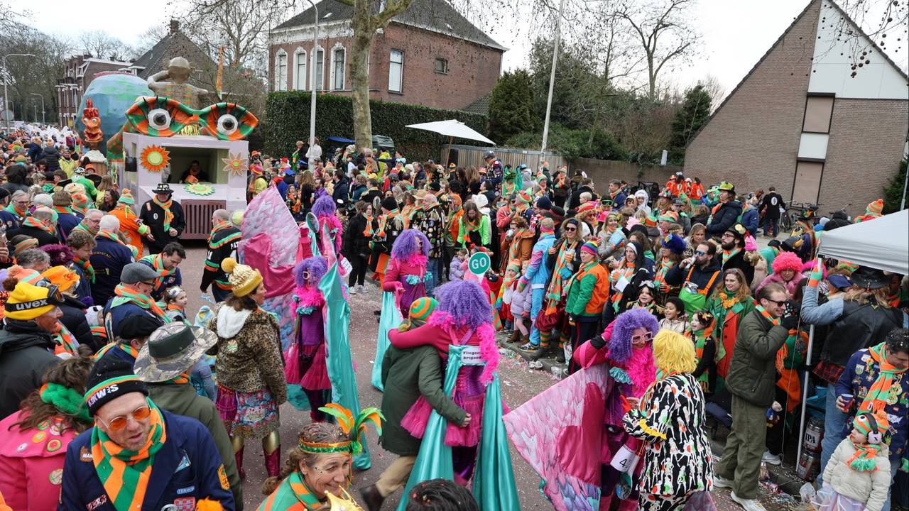 D'n Opstoet in Kruikenstad (Tilburg)(foto: Karin Kamp).