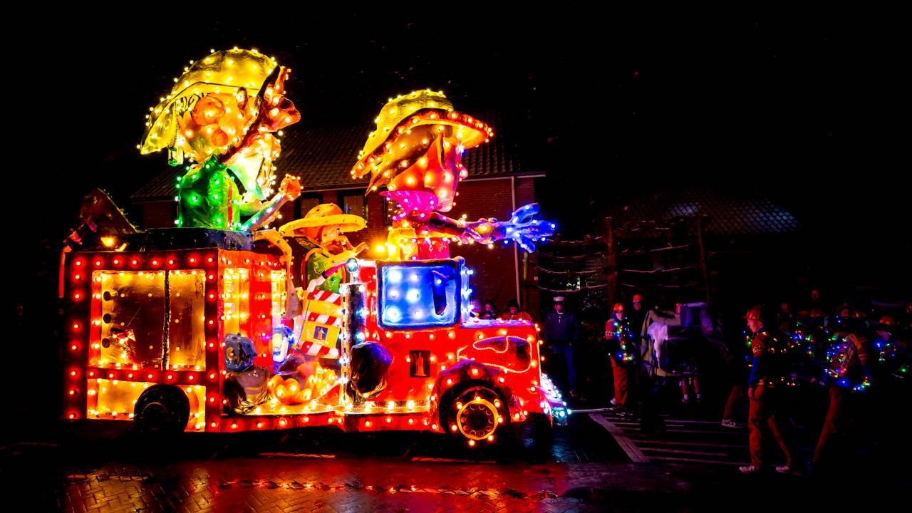 Verlichte Optocht Knollenrijk (Berghem)(foto: Eye4images).