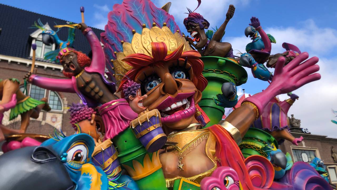 De Sambawagen van De Vlaojestaampers 2026 rijdt ook in Krabbegat (foto: Willem-Jan Joachems)