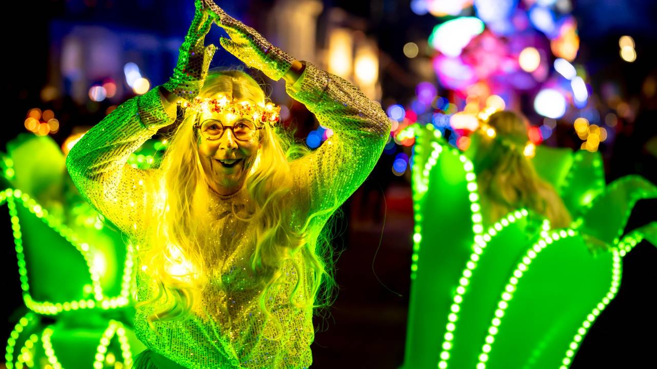 Lichtjesoptocht Standdaarbuiten (Zwammegat)(foto: Eye4images)